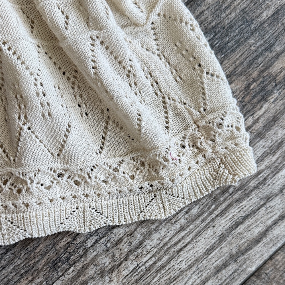 Chic Beige Knit Blouse with Bow Accents - Picture 14 of 14